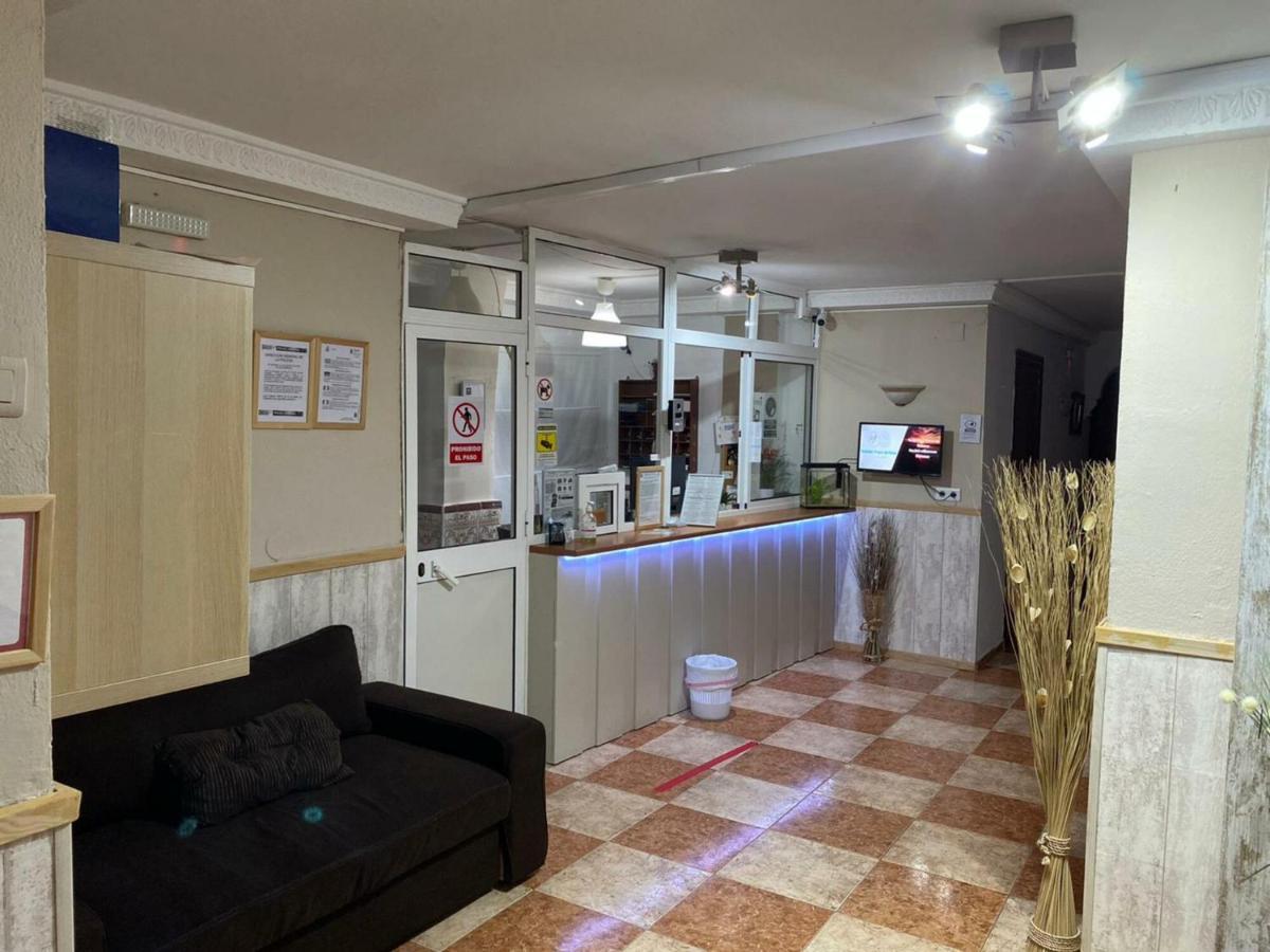 Virgen Del Rocio II Hotel Torremolinos Exterior foto